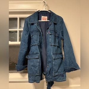 Levi’s denim jacket with belt SIZE L